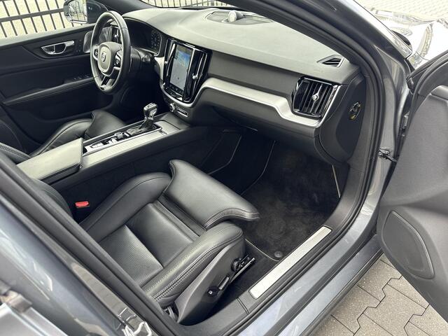 Volvo V60 2.0 T6 AWD R-Design benzine B&W|Polestar|Massage