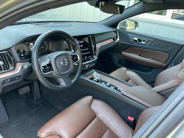 Volvo V60 2.0 B3 Inscription PANODAK LEDER SPORTSTOELEN XENON