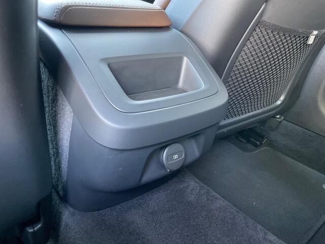 Volvo V60 2.0 B3 Inscription PANODAK LEDER SPORTSTOELEN XENON