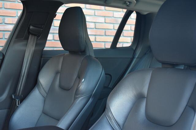 Volvo V60 T6 350PK Plug-in hybrid AWD Inscription | Stoel en stuur verwarming | Trekhaak | Panoramadak |