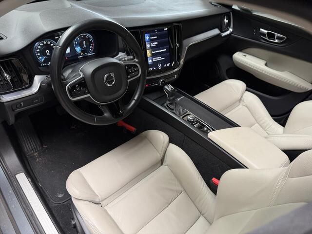 Volvo V60 2.0 T4 191pk Momentum Pro Aut- Panoramadak, Camera, Carplay/Android, Dealer Onderhouden