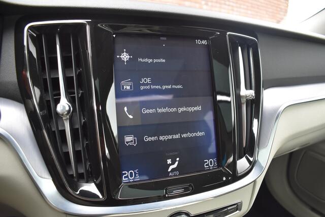 Volvo V60 T4 210PK Automaat Momentum Pro | Schuif-/kanteldak | 19'' | Polestar Optimalisatie |