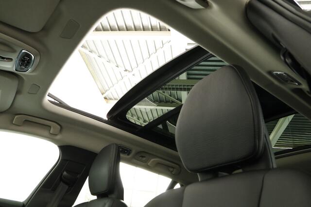 Volvo V60 2.0 T6 (B6) AWD 300 pK Inscription / Opendak / Pilot assist / HK / CarPlay