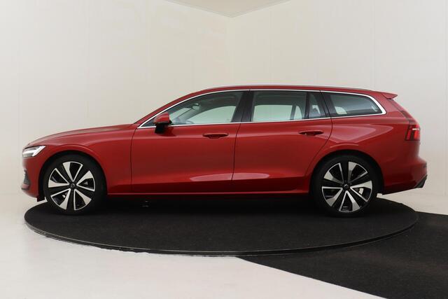 Volvo V60 T4 AUT. MOMENTUM PRO -BLIS|TREKHAAK|19"|ADAP.CRUISE|VERW.VOORSTOELEN|CARPLAY