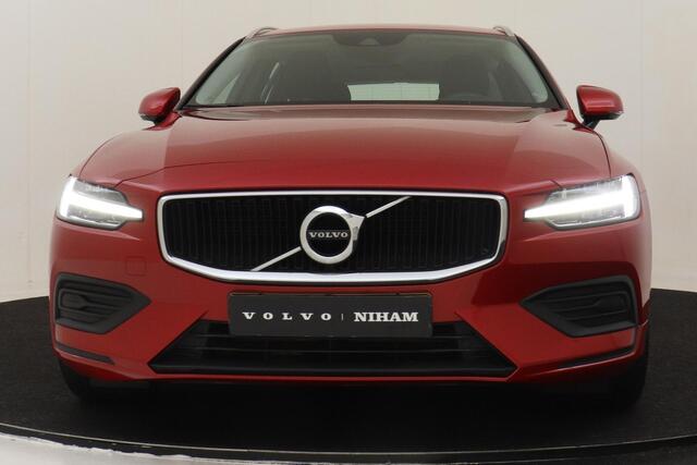 Volvo V60 T4 AUT. MOMENTUM PRO -BLIS|TREKHAAK|19"|ADAP.CRUISE|VERW.VOORSTOELEN|CARPLAY