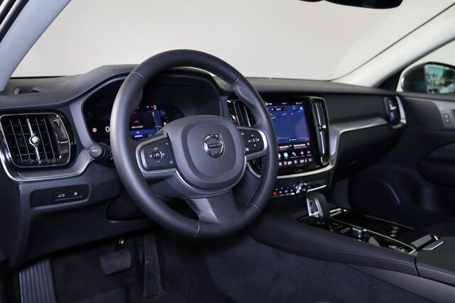 Volvo V60 T6 Recharge AWD Core IntelliSafe Assist & Surround - Parkeercamera achter - Parkeersensoren voor & achter - Draadloze tel. lader - Privacy Glass - Polestar 20" Velgen
