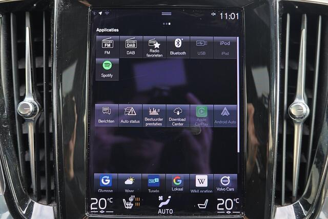 Volvo V60 B3 R-Design - IntelliSafe Assist & Surround - Full-LED Active High Beam koplampen - Harmon Kardon Audio - Parkeercamera achter - Verwarmde voorstoelen, stuur & achterbank - Parkeersensoren voor & achter - Elektr. bedienb. voorstoelen met geheugen - Elektr