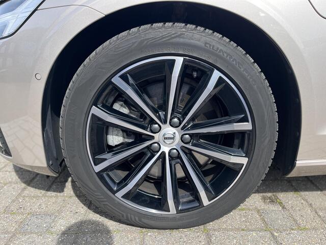 Volvo V60 T6 Plug-in hybrid AWD Plus Dark | 360 Graden Camera| Harman / Kardon | Trekhaak | Memory Seats |