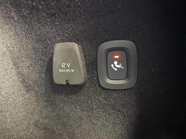 Volvo V60 2.0 T8 Recharge AWD R-Design | Elektr. trekhaak | Camera | Stoel/stuurverwarming | Carplay | Adaptive cruise