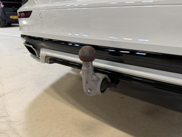 Volvo V60 2.0 T8 Recharge AWD R-Design | Elektr. trekhaak | Camera | Stoel/stuurverwarming | Carplay | Adaptive cruise