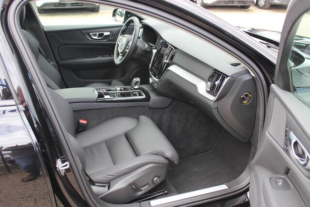 Volvo V60 2.0 T6 Plug-in hybrid AWD Plus Dark, Schuifd.Trekh