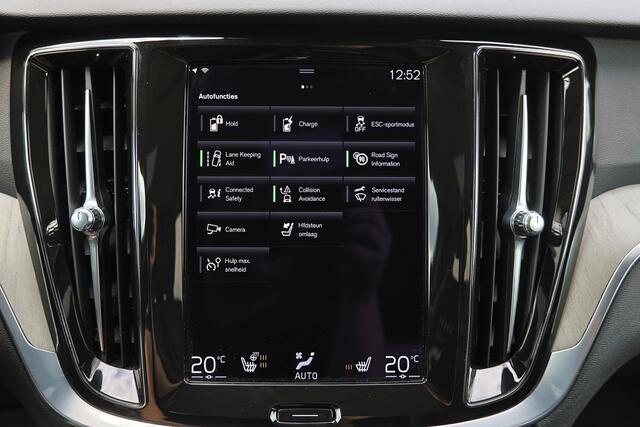 Volvo V60 T6 Recharge AWD Inscription - Sensus navigatie - Elektr. bedienbare bestuurderstoel - Verwarmbare voorstoelen & stuurwiel - Parkeersenoren achter - Achteruitrijcamera - Keyless - Cruise Control - Extra getint glas - 18 inch LMV