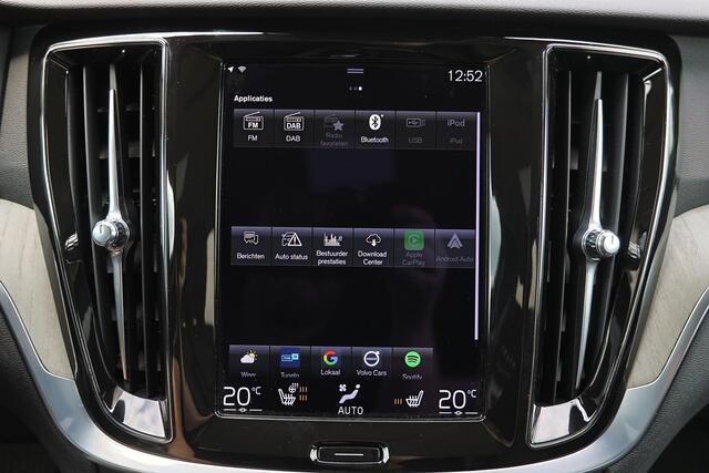Volvo V60 T6 Recharge AWD Inscription - Sensus navigatie - Elektr. bedienbare bestuurderstoel - Verwarmbare voorstoelen & stuurwiel - Parkeersenoren achter - Achteruitrijcamera - Keyless - Cruise Control - Extra getint glas - 18 inch LMV