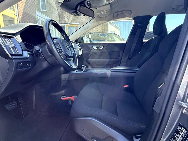 Volvo V60 2.0 B3 Advantage 19''Lmv, Camera, Navi