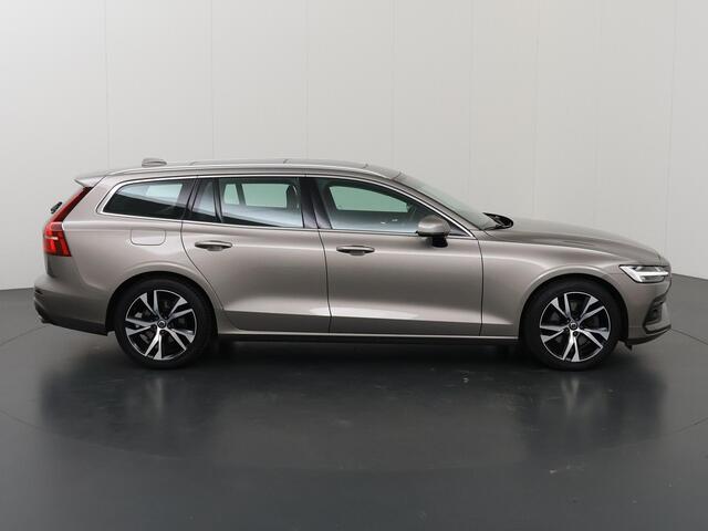 Volvo V60 2.0 T4 R-Design | Trekhaak | Panoramadak | Comfortstoelen | Lederen interieur | Navigatie | Camera | DAB | Adaptieve Cruise Control | Ele.kofferdeksel |
