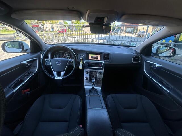 Volvo V60 1.5 T3 Polar+ Automaat Navi Trekhaak