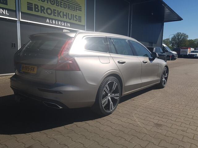 Volvo V60 2.0 T6 Twin Engine AWD Inscription