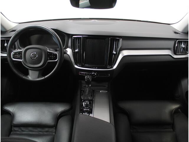 Volvo V60 2.0 T4 Inscription CARPLAY | CRUISE | CAMERA | ELECSTOEL | LMV19 | LEDER | STOELVERW | CLIMATE | LED