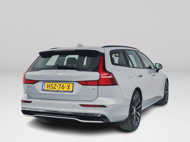 Volvo V60 T6 Plug-in hybrid AWD Plus Dark | SOH 100% | 360° camera | Harman Kardon | Stoel- en Stuurverwarming | Trekhaak