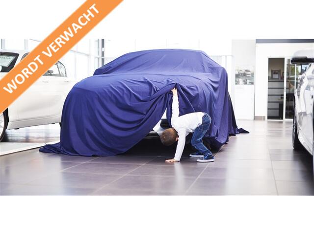 Volvo V60 2.0 T4 Momentum Pro | Incl. 12 maanden Garantie | 1e Eigenaar | Wegklapbare trekhaak | Stoelverwarming voor + achter | Achteruitrijcamera | Adaptive cruise | Dodehoeksensoren | Elektrische kofferbakklep | Keyless start | Lane assist | Apple CarPlay/Androi