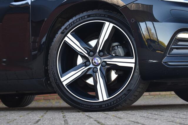 Volvo V60 T4 190PK Business Sport Luxury | Trekhaak |