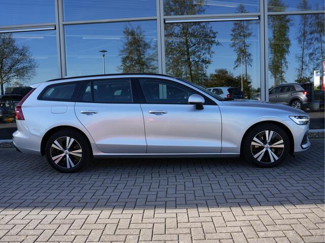 Volvo V60 2.0 B3 Momentum Advantage | Apple/Android Auto | Navigatie | Parkeersensoren