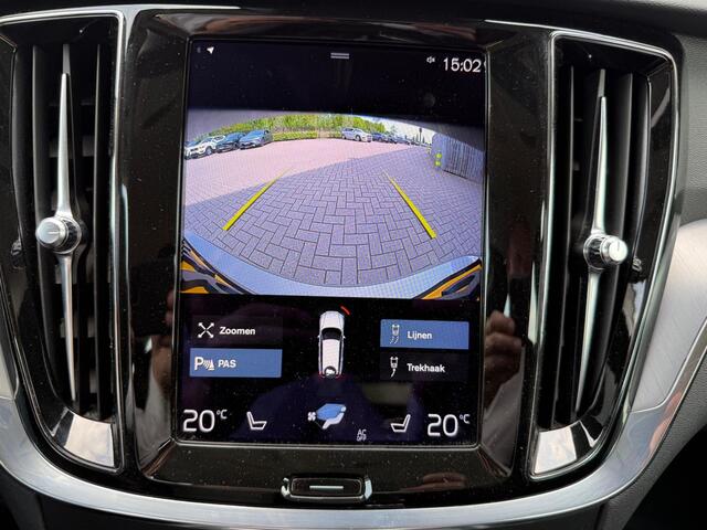 Volvo V60 2.0 B3 Momentum Advantage | Trekhaak | Lederen bekleding | Parkeercamera | Stoel & Stuurverwarming |