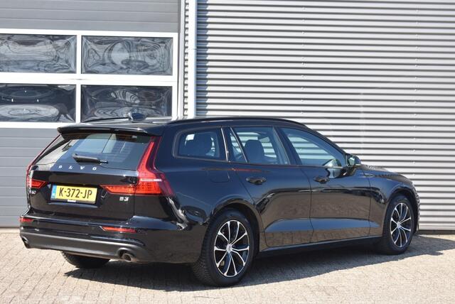 Volvo V60 2.0 AUT. B3 MOMENTUM / ADAP. CRUISE / PDC + P.CAM. / STOEL + STW VERW.