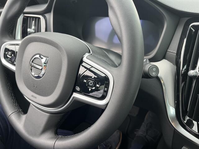 Volvo V60 T8 Plug-in hybrid AWD Ultra Dark | Panoramadak | 360 Graden Camera | Heads-Up Display | T8 Performace Edition |