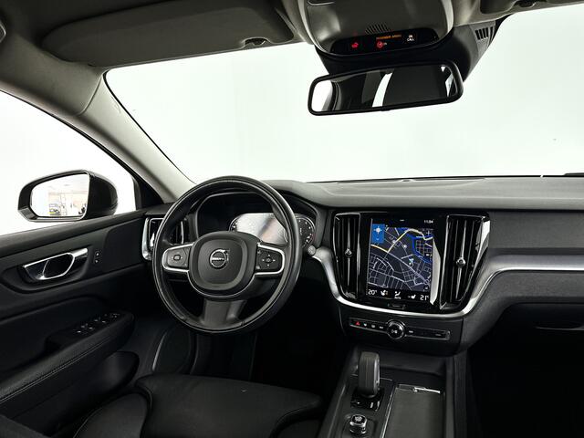 Volvo V60 B3 Momentum | Parkeercamera | Stoel- en Stuurverwarming | Cruise control | Trekhaak