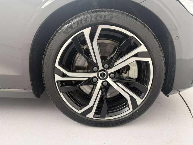 Volvo V60 2.0 T8 Plug-in hybrid AWD Ultra Dark ** FULL OPTIONS, PANO, ACC, MASSAGE, B&W ** 1e EIG - UNFALLFREI ** ** INFORMEER OOK NAAR ONZE AANTREKKELIJKE FINANCIAL-LEASE TARIEVEN **