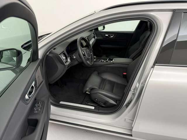 Volvo V60 2.0 T8 Plug-in hybrid AWD Plus Dark ** LEDER, PANO, 360gr, 19-inch LMV, WINTER, MEMORY ** 1e EIG - UNFALLFREI ** ** INFORMEER OOK NAAR ONZE AANTREKKELIJKE FINANCIAL-LEASE TARIEVEN **