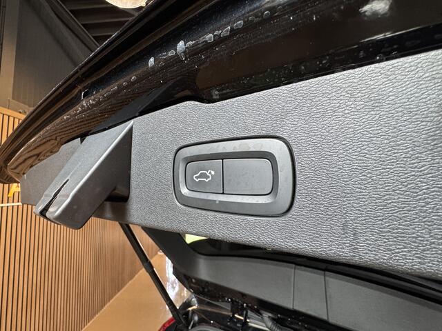Volvo V60 2.0 T4 Inscription Full Options Automaat volleder interieur en Navigatie Cruuise Control LMV