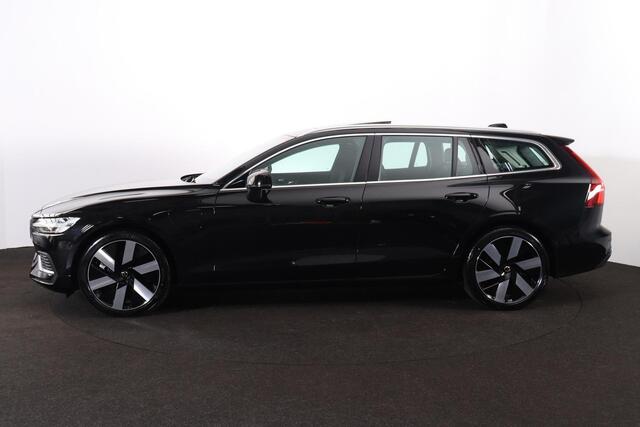 Volvo V60 T6 Recharge AWD Plus Bright - Panorama/schuifdak - Bowers & Wilkins audio - Parkeercamera achter - Verwarmde voorstoelen, stuur & achterbank - Parkeersensoren voor & achter - Elektr. bedienb. voorstoelen met geheugen - Cruise control - 19' LMV