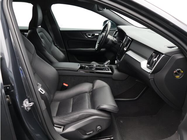 Volvo V60 2.0 T6 Twin Engine AWD Inscription / Trekhaak / Harman Kardon / 360 Camera / Adaptive Cruise+Pilot Assist / Lederen Bekleding / Stoel+Stuurverwarming / Elektrische Stoelen /