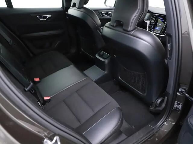 Volvo V60 2.0 T6 Recharge AWD Business Pro Gratis Afleverpakket! | Trekhaak | Cruise Control Adaptief |