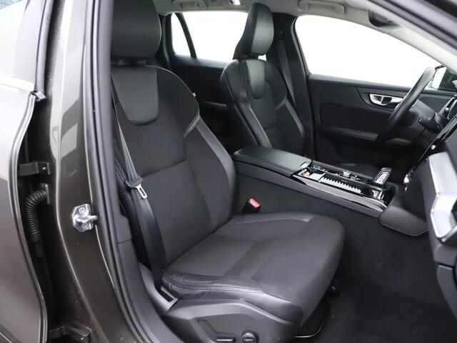 Volvo V60 2.0 T6 Recharge AWD Business Pro Gratis Afleverpakket! | Trekhaak | Cruise Control Adaptief |