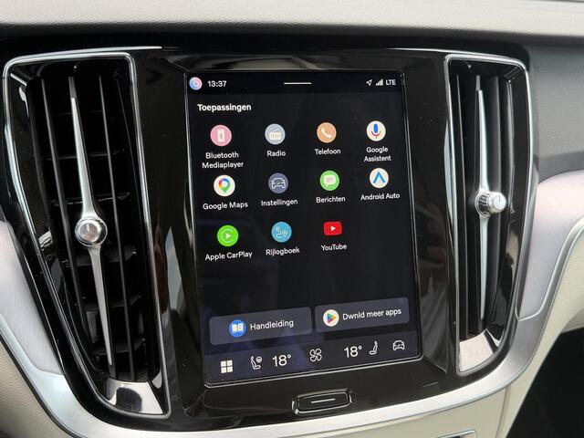 Volvo V60 2.0 B3 Core intellisafe/ keyless entry/ climate line/ 19 inch/ extra getint glas