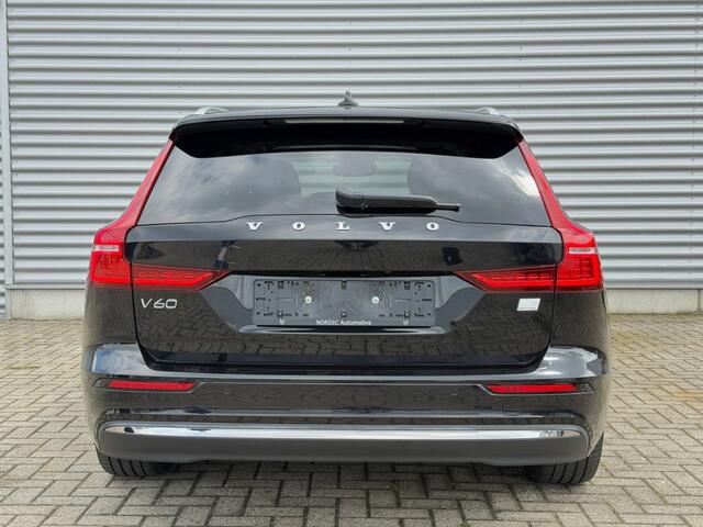 Volvo V60 2.0 T6 Plug-in Hybrid AWD CORE LONG RANGE TREKHAAK LEDER 398 PK