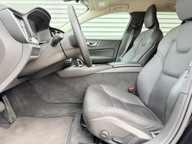 Volvo V60 2.0 T6 Plug-in Hybrid AWD CORE LONG RANGE TREKHAAK LEDER 398 PK