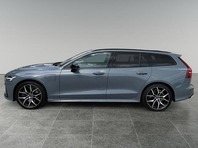 Volvo V60 T8 Recharge AWD R-Design l Long Range l Trekhaak