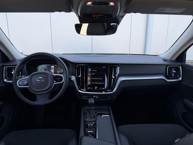 Volvo V60 2.0 T5 Momentum | Pilot Assist | Trekhaak | DAB |