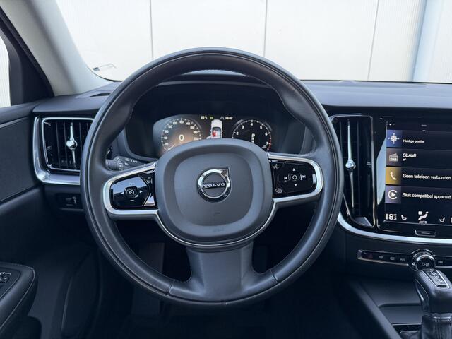Volvo V60 2.0 T5 Momentum | Pilot Assist | Trekhaak | DAB |
