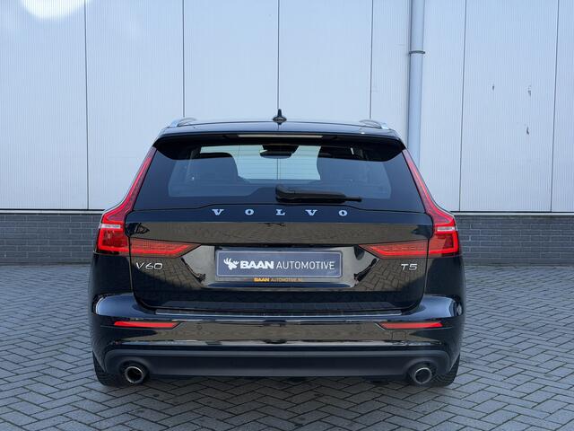 Volvo V60 2.0 T5 Momentum | Pilot Assist | Trekhaak | DAB |