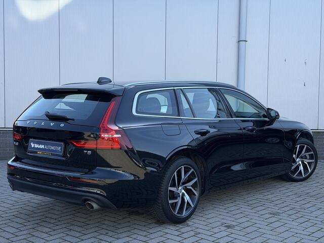 Volvo V60 2.0 T5 Momentum | Pilot Assist | Trekhaak | DAB |