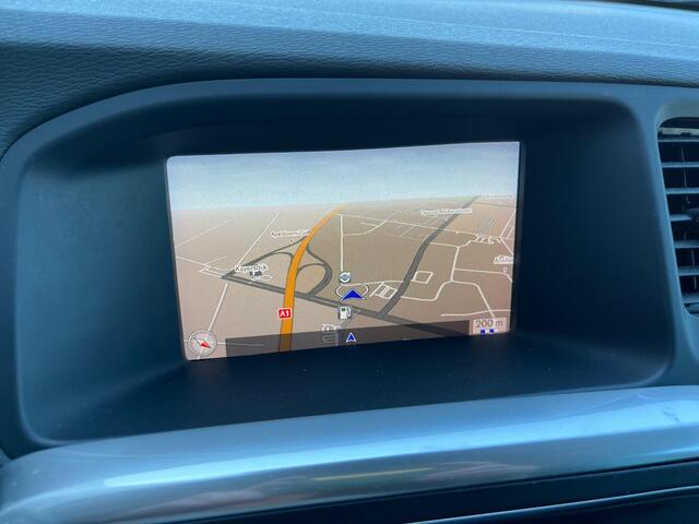 Volvo V60 1.5 T3 Polar | Trekhaak | Navigatie | Stoelverwarming Voor en Achter | Cruise Control Adaptief | Dodehoekdetectie | Parkeersensoren | Getint Glas | Lichtmetalen Velgen 19 inch