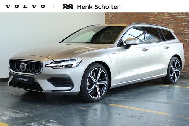 Volvo V60 T6 Plug-in hybrid AWD Essential | Lederen bekleding | BLIS | Parkeersensoren voor + achter | 19'' Lichtmetalen velgen | Stoelverwarming | Google Infotainment | Cruise control adaptief | Parkeercamera