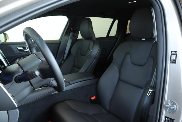 Volvo V60 T6 Plug-in hybrid AWD Essential | Lederen bekleding | BLIS | Parkeersensoren voor + achter | 19'' Lichtmetalen velgen | Stoelverwarming | Google Infotainment | Cruise control adaptief | Parkeercamera