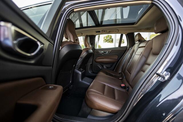 Volvo V60 2.0 T8 Twin Engine AWD Inscription | Pano | Harman Kardon