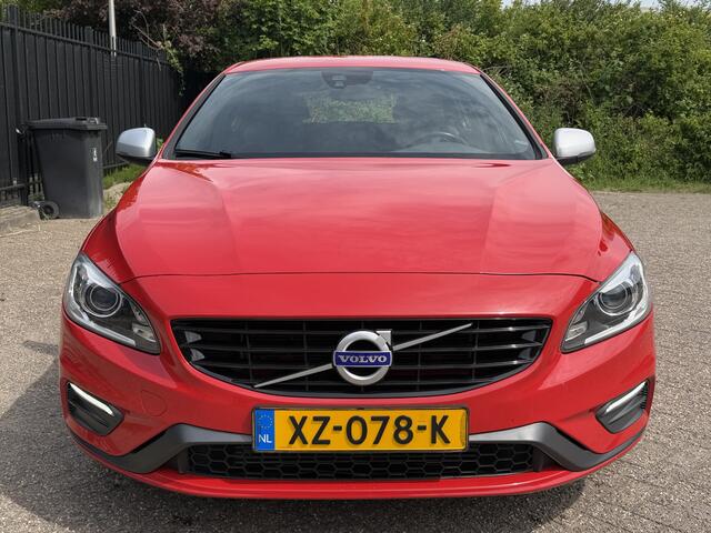 Volvo V60 2.0 T4 Autom/Tiptr R-Design Alcantara/Stoelverw/Clima/Cruise